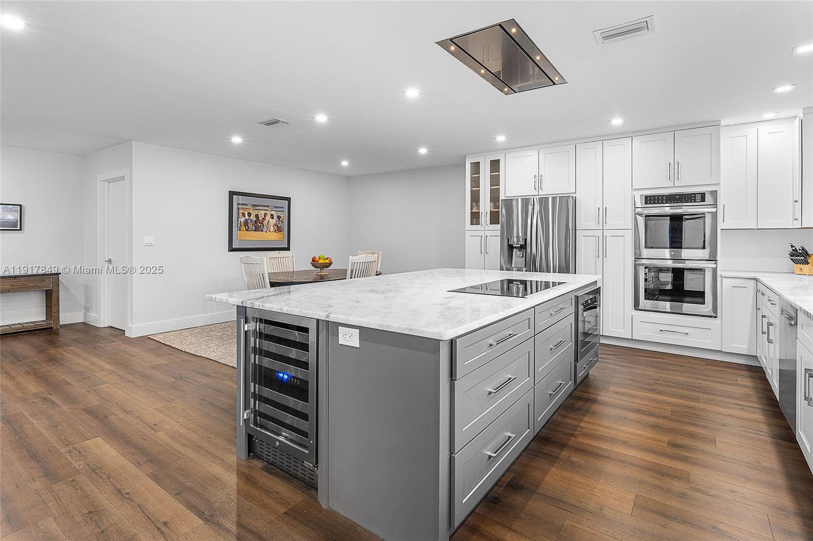 Country Club Isles - Residential