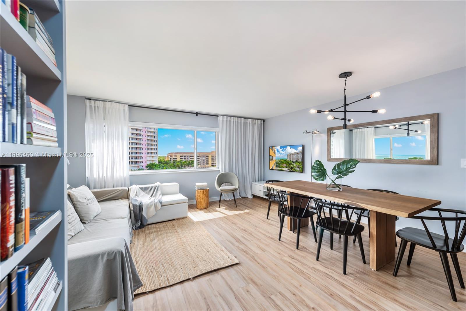 650 Ocean Dr 10E
