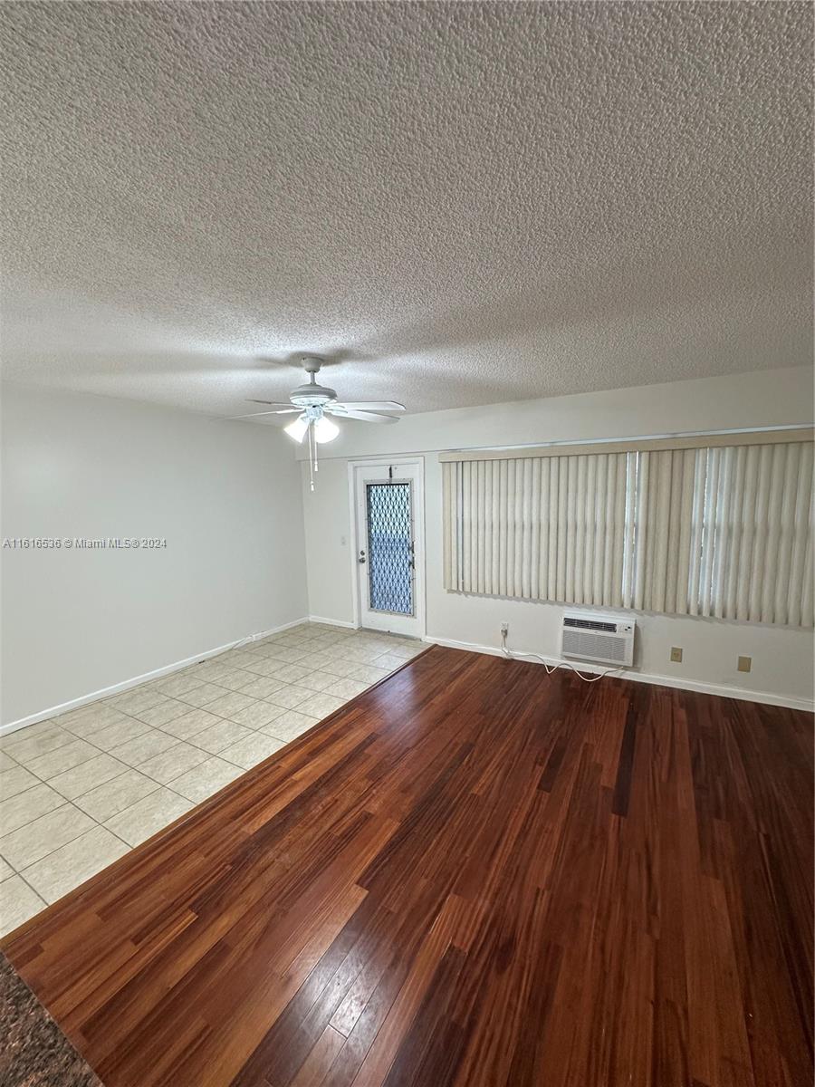 SUFFOLK AT CENTURY VILLAGE - Residential