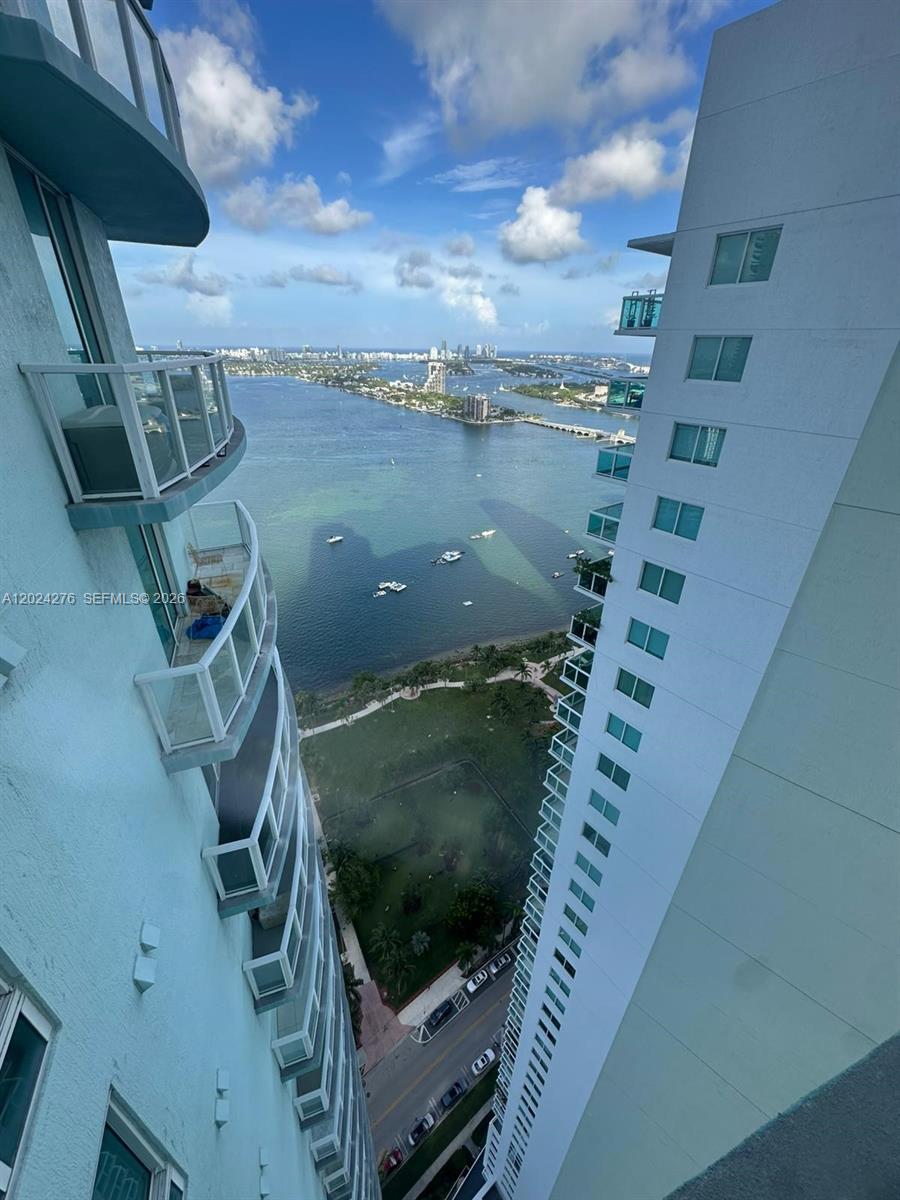 QUANTUM ON THE BAY CONDO - Residential Lease