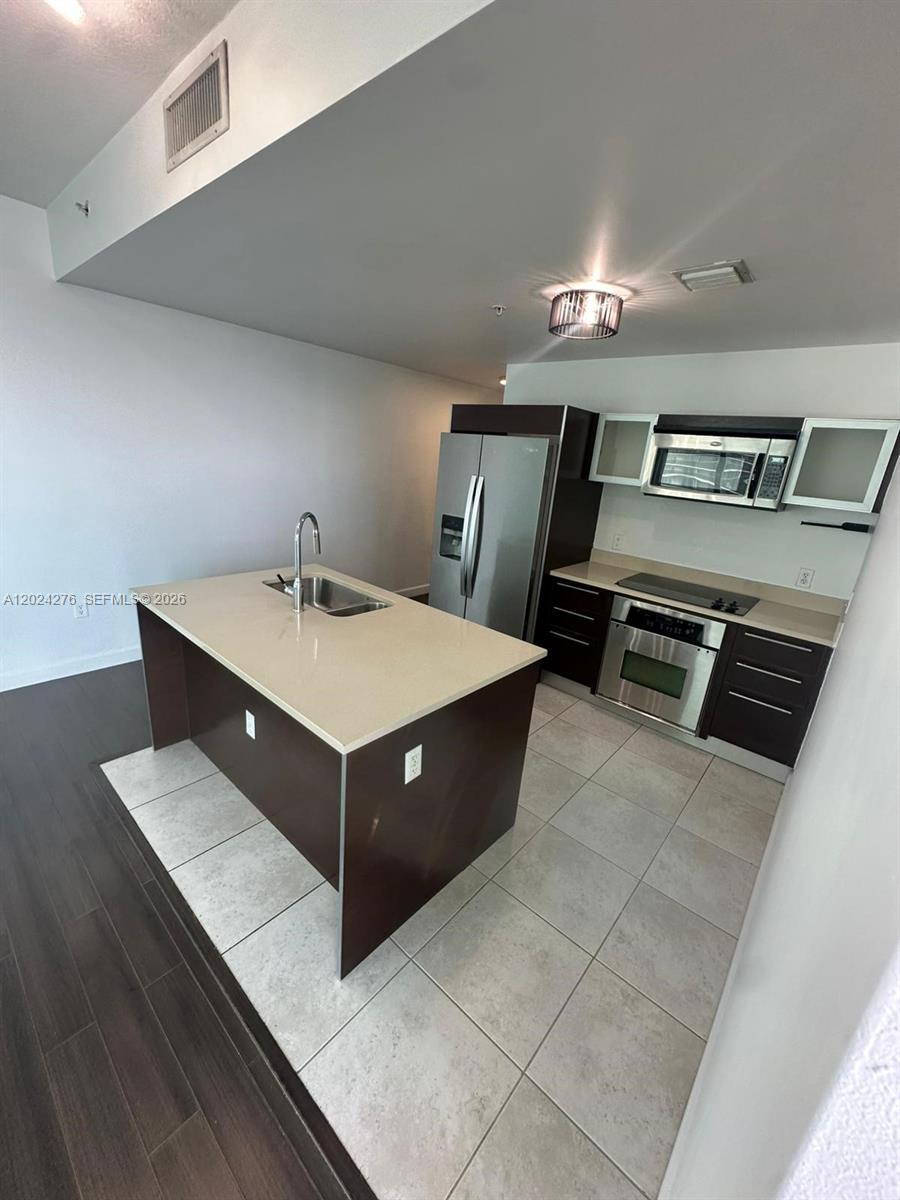 QUANTUM ON THE BAY CONDO - Residential Lease