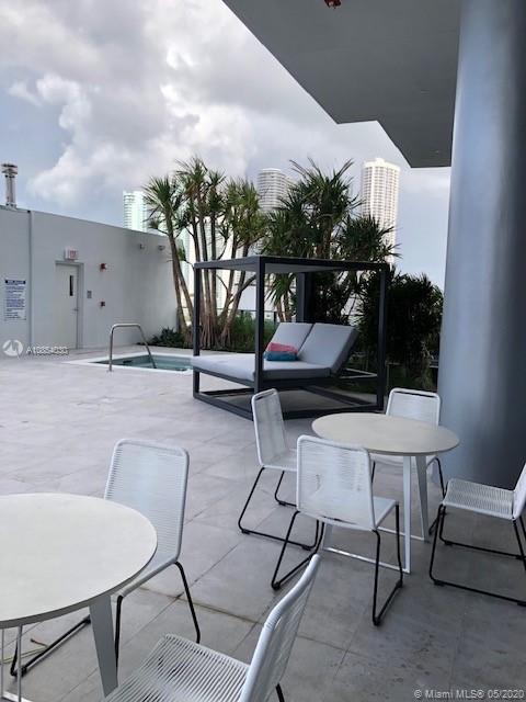 CANVAS CONDO - Residential Lease