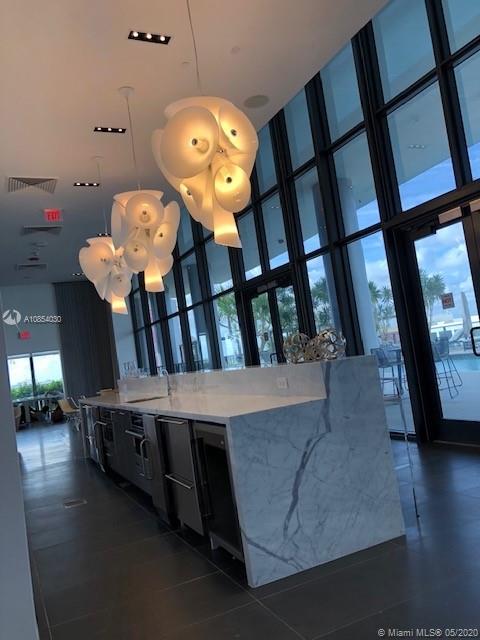 CANVAS CONDO - Residential Lease