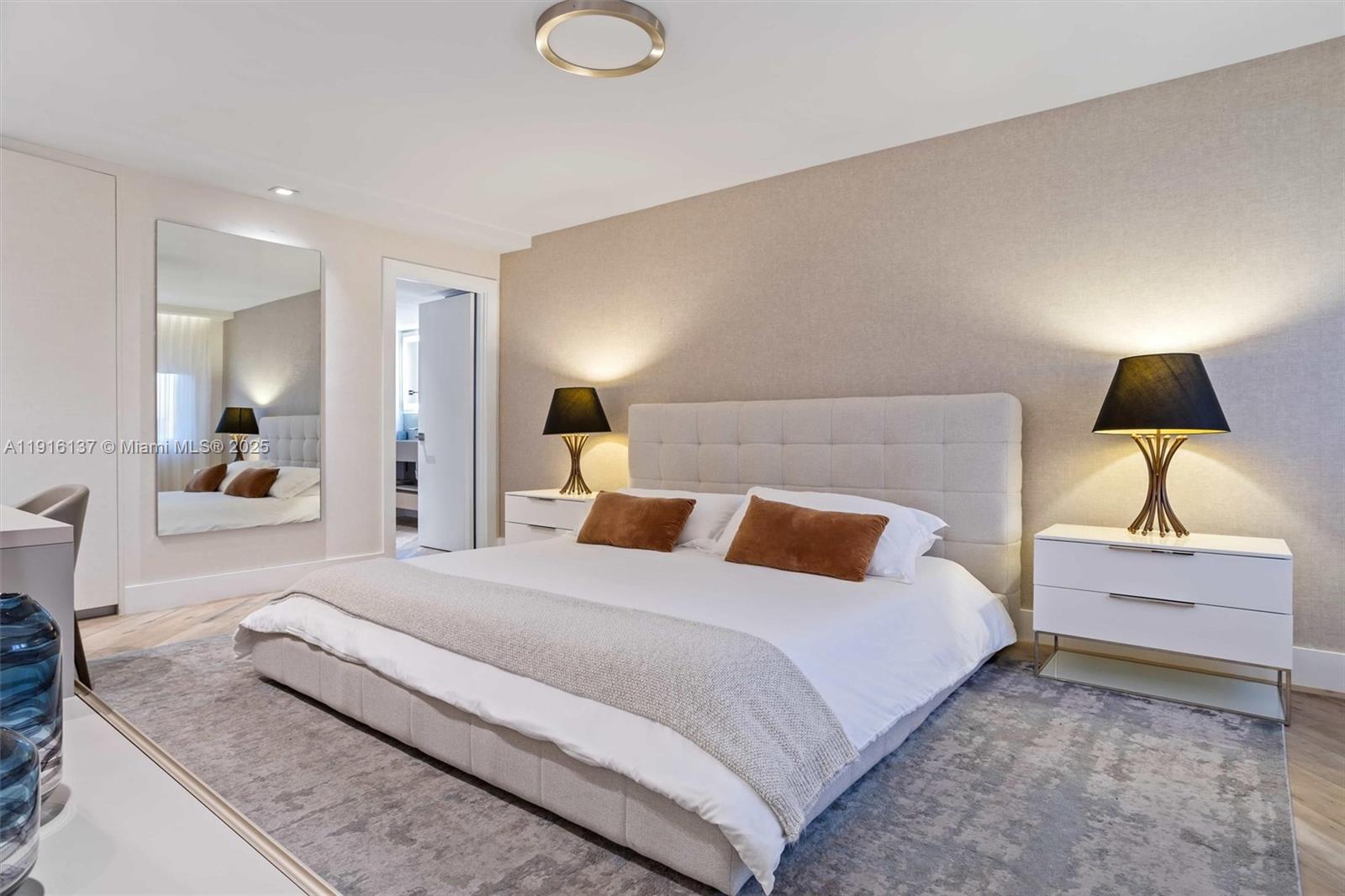 RONEY PALACE CONDO - Residential Lease