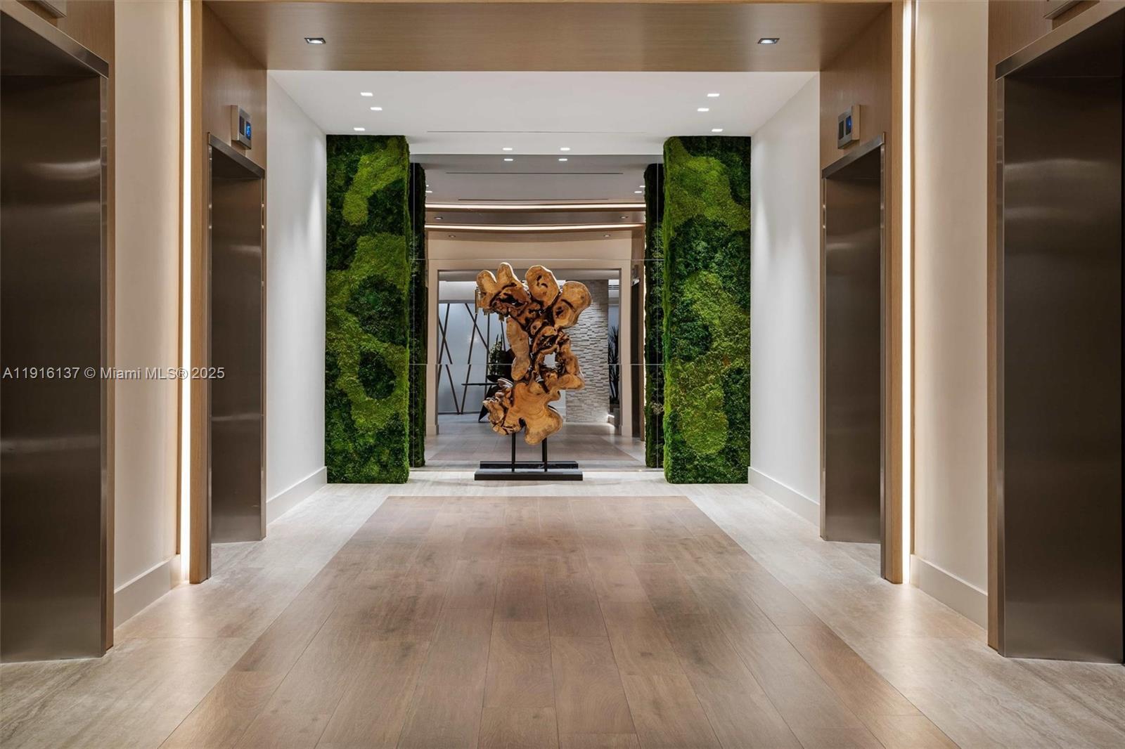 RONEY PALACE CONDO - Residential Lease