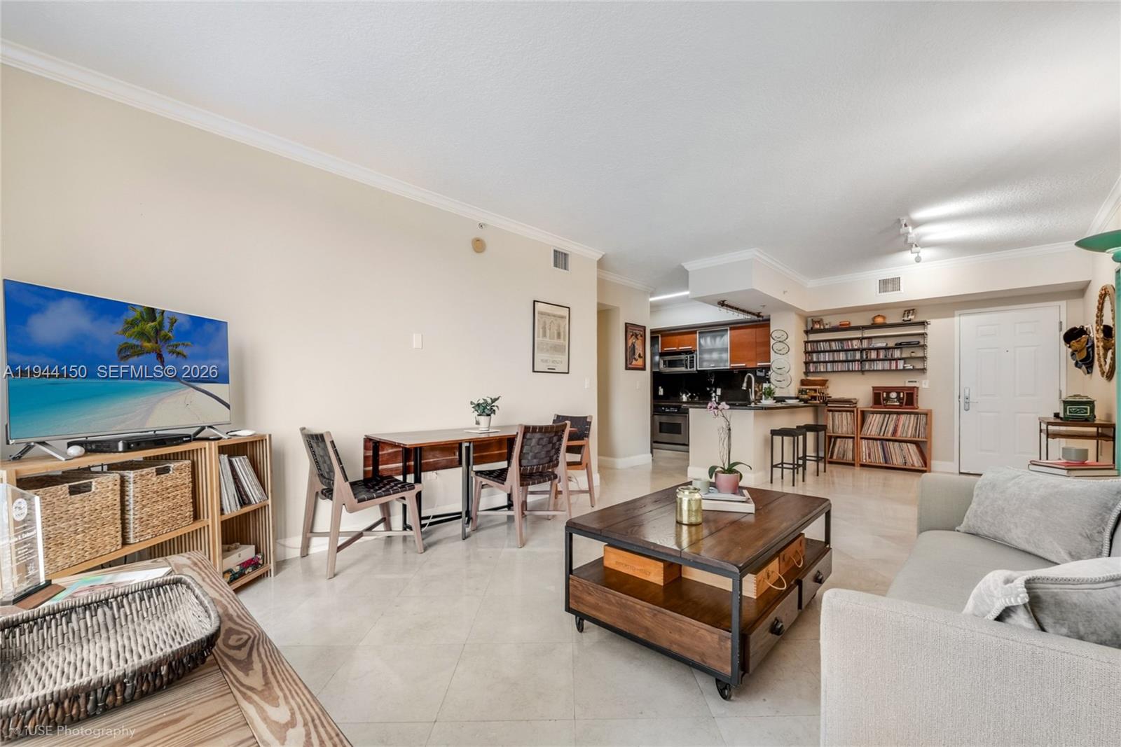 THE MINORCA CONDO - Residential