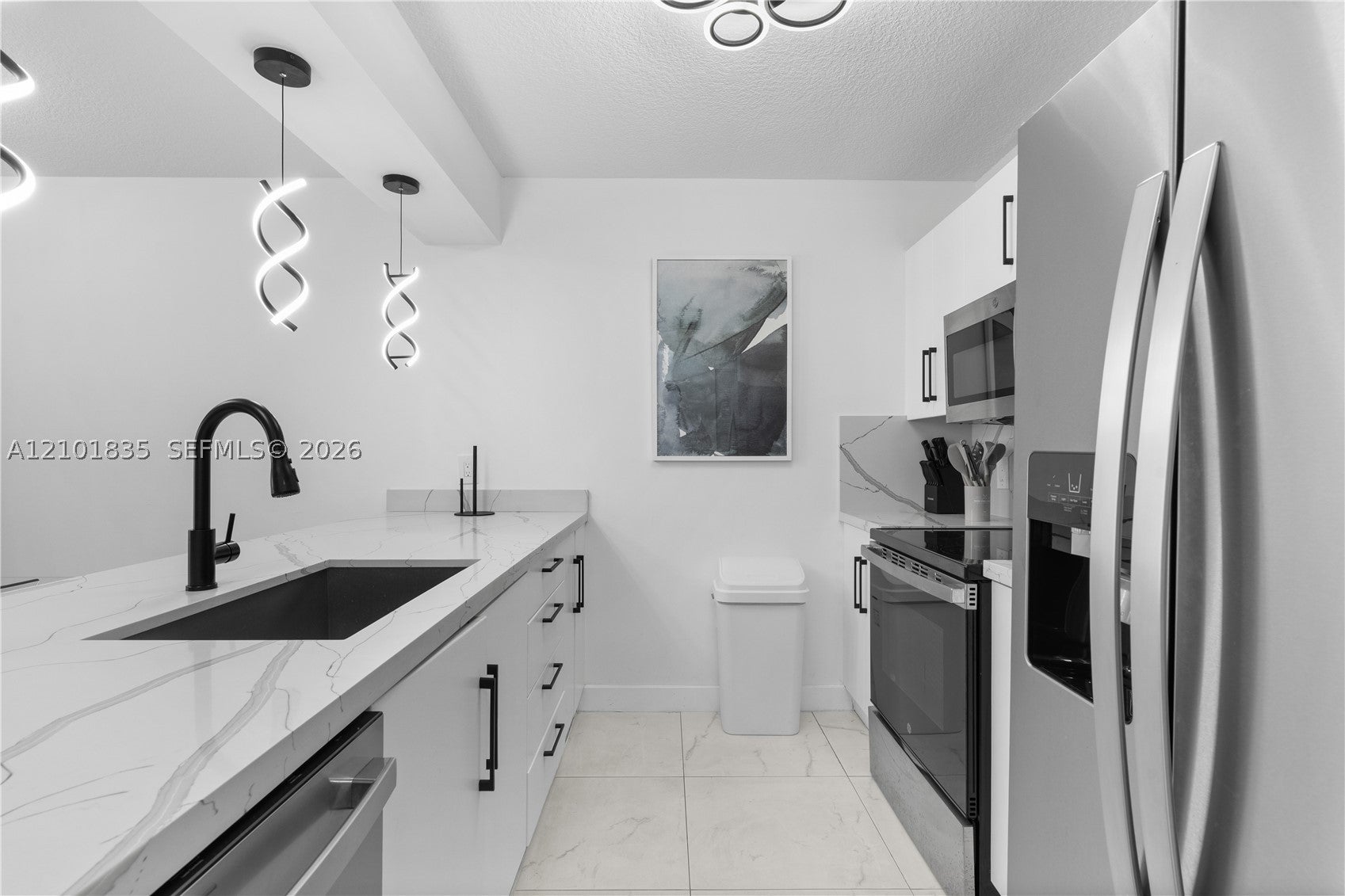 1200 Brickell Bay Dr 1907