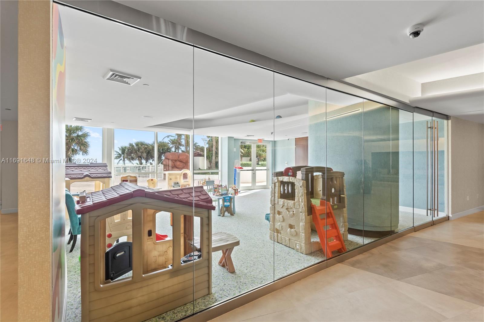 TRUMP PALACE CONDO - Residential