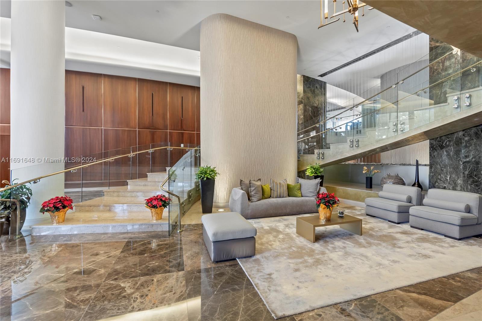 TRUMP PALACE CONDO - Residential