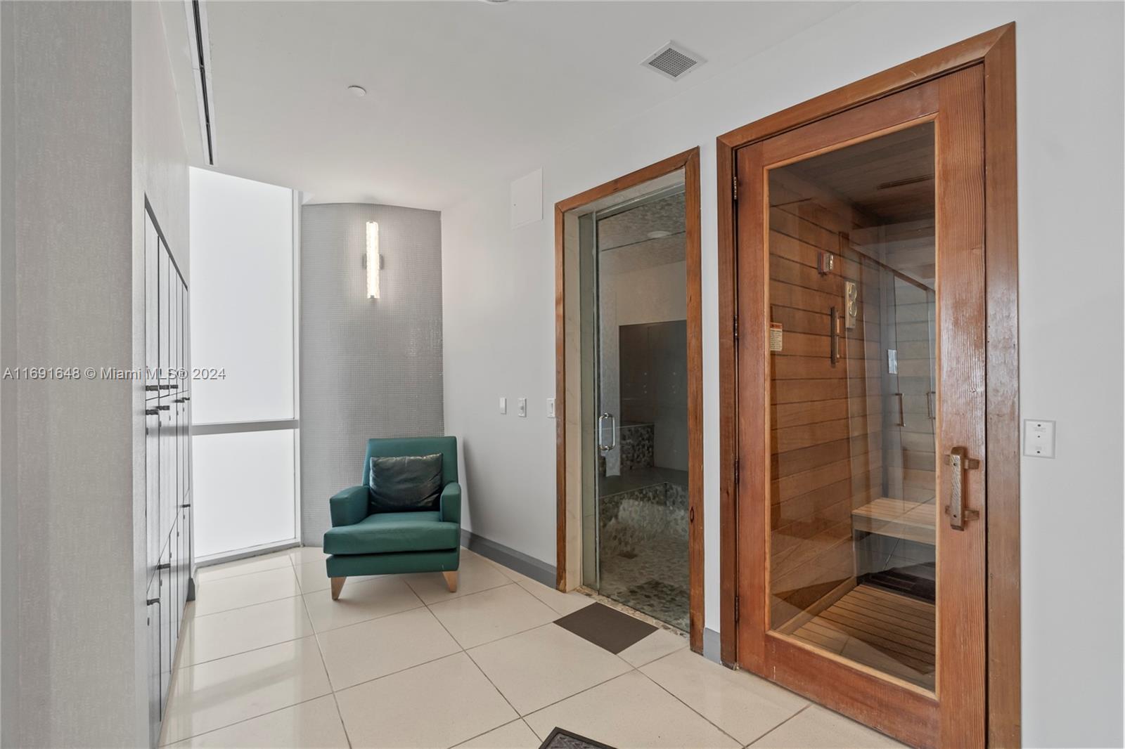 TRUMP PALACE CONDO - Residential