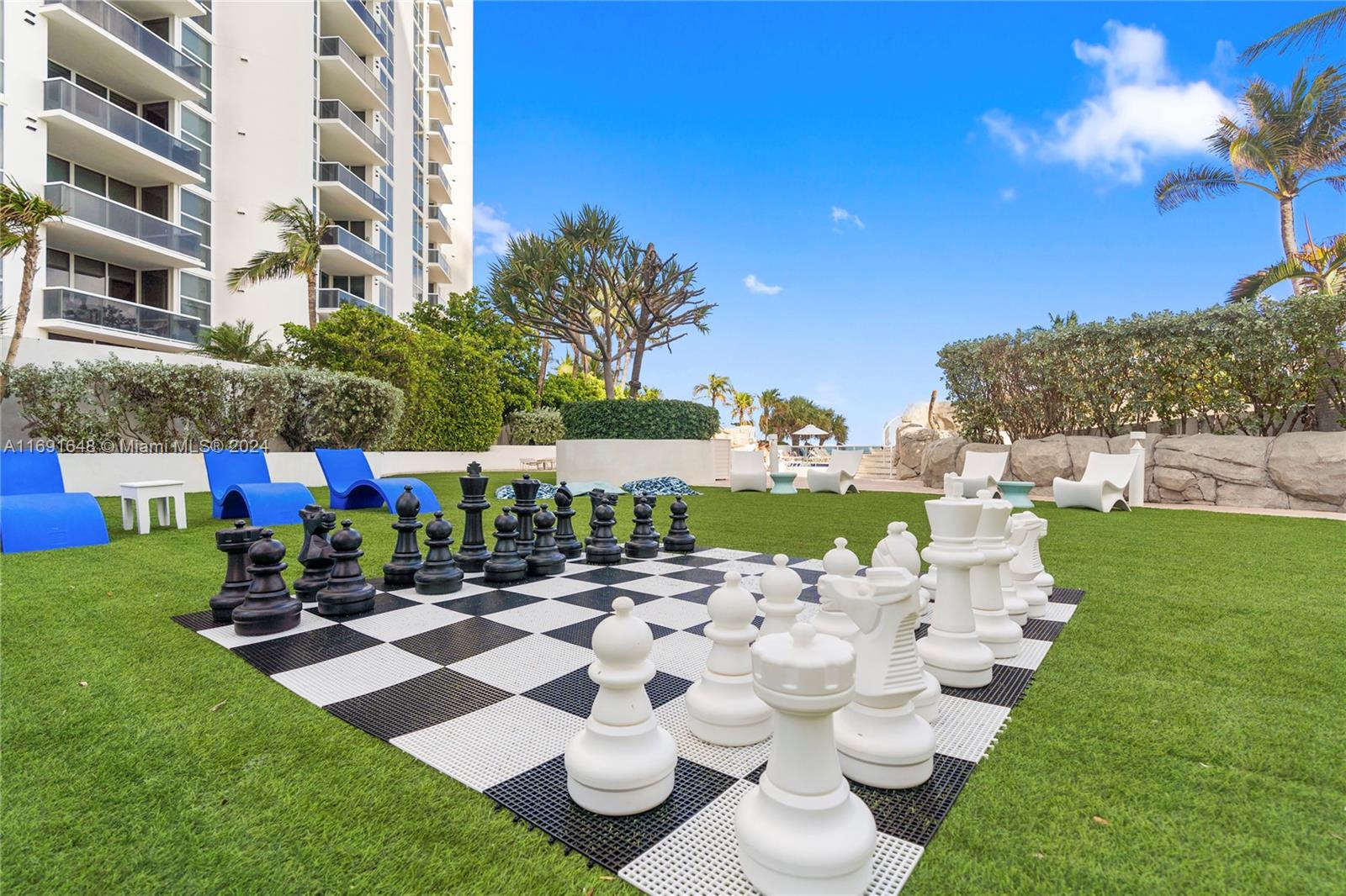 TRUMP PALACE CONDO - Residential