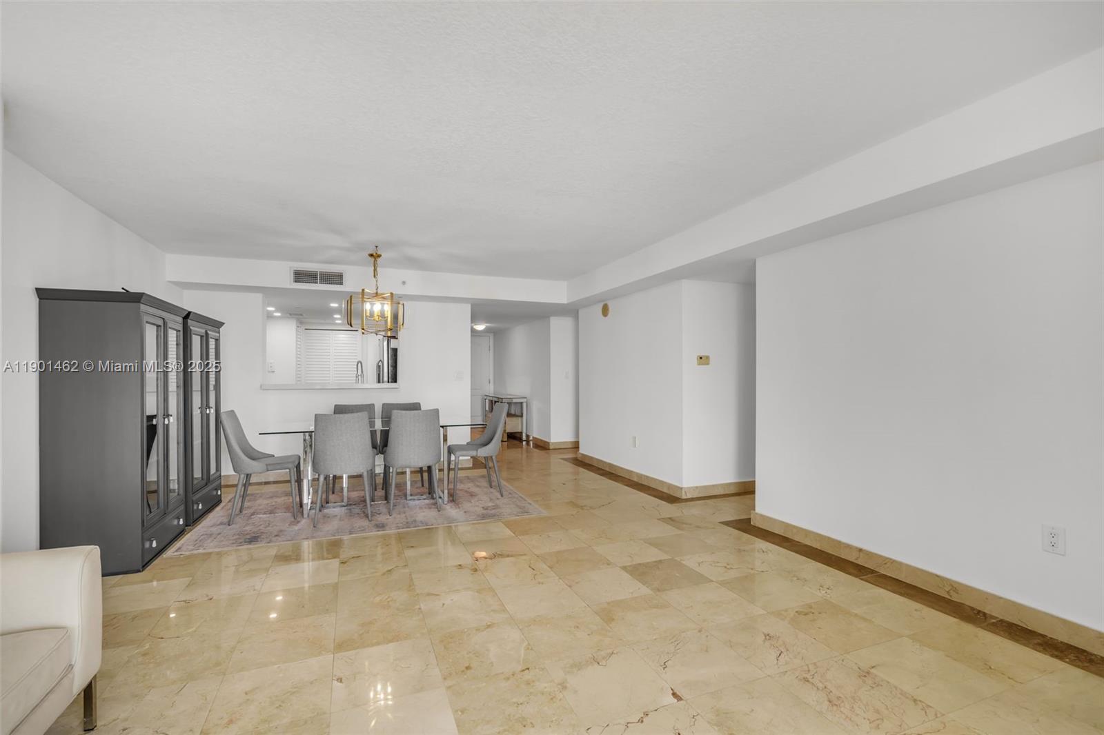 SKYLINE ON BRICKELL CONDO - Residential