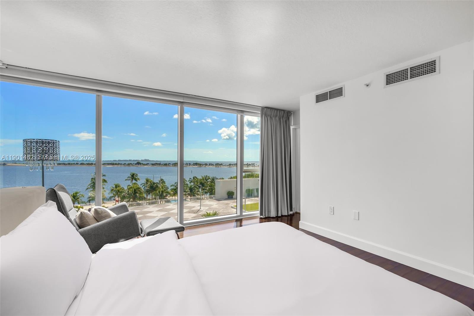 SKYLINE ON BRICKELL CONDO - Residential
