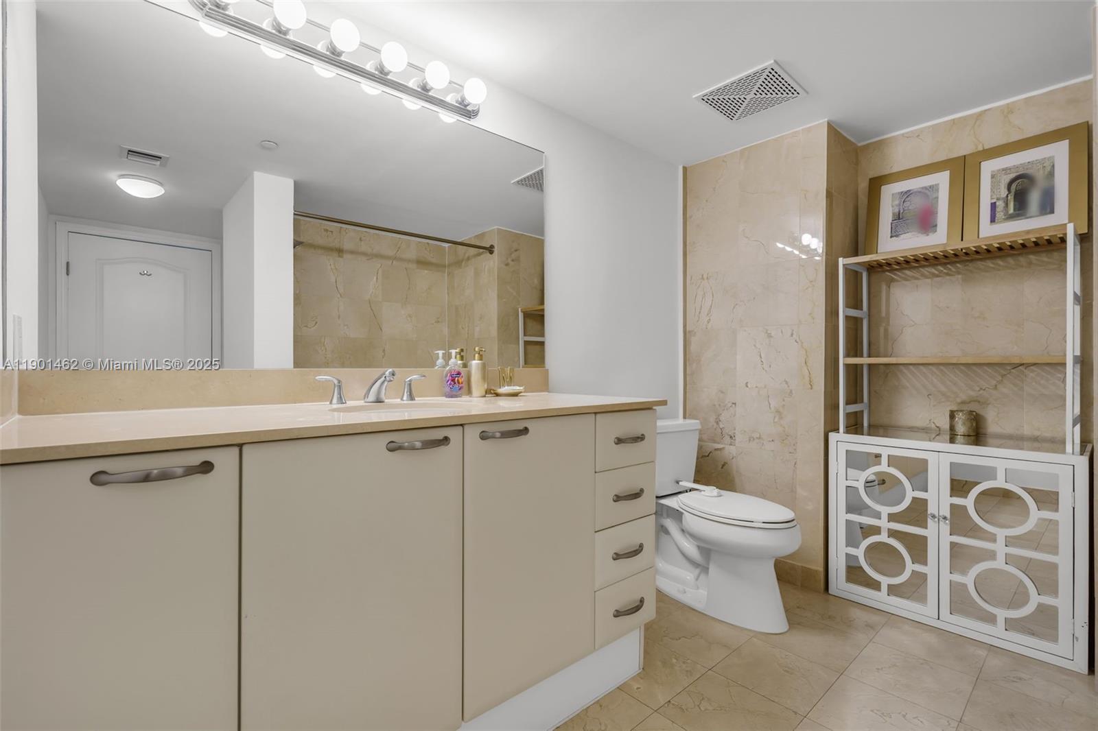 SKYLINE ON BRICKELL CONDO - Residential
