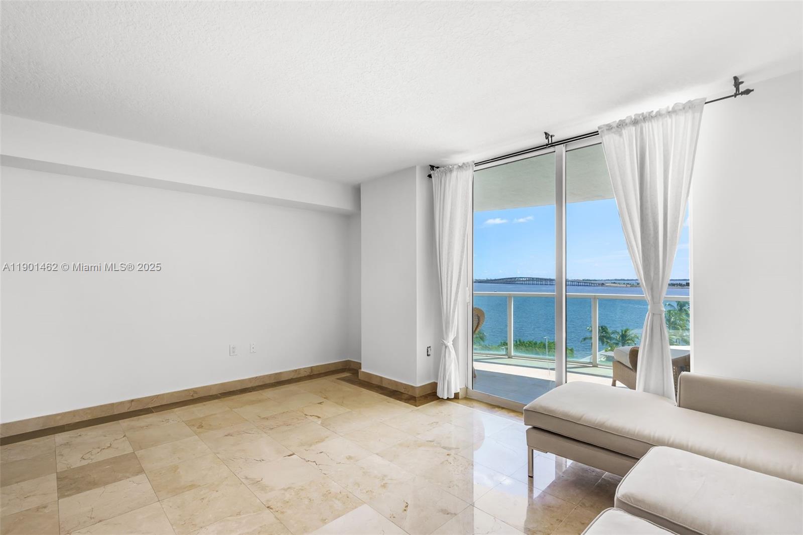 SKYLINE ON BRICKELL CONDO - Residential