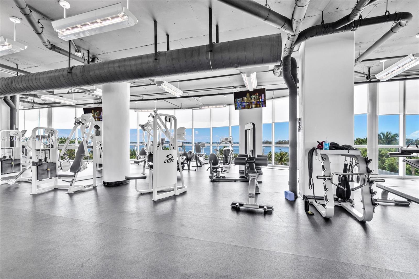 SKYLINE ON BRICKELL CONDO - Residential