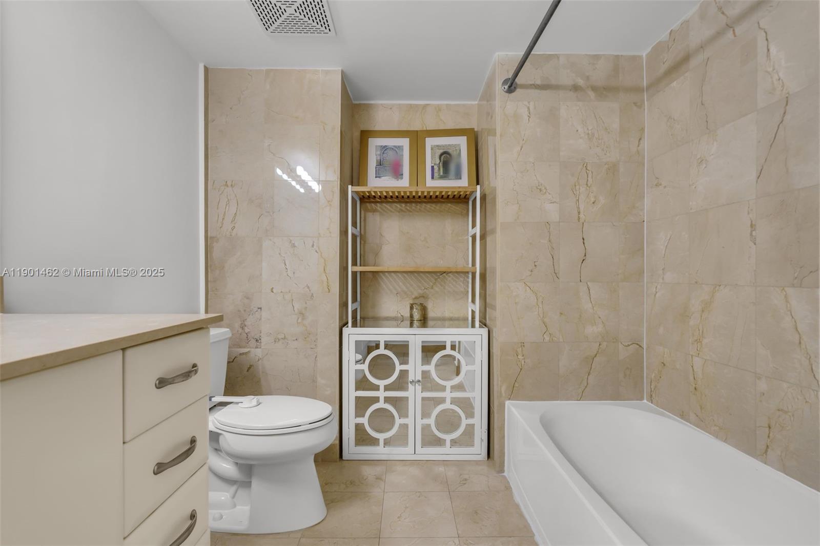SKYLINE ON BRICKELL CONDO - Residential