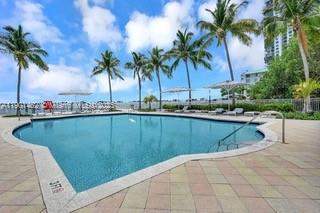 SKYLINE ON BRICKELL CONDO - Residential