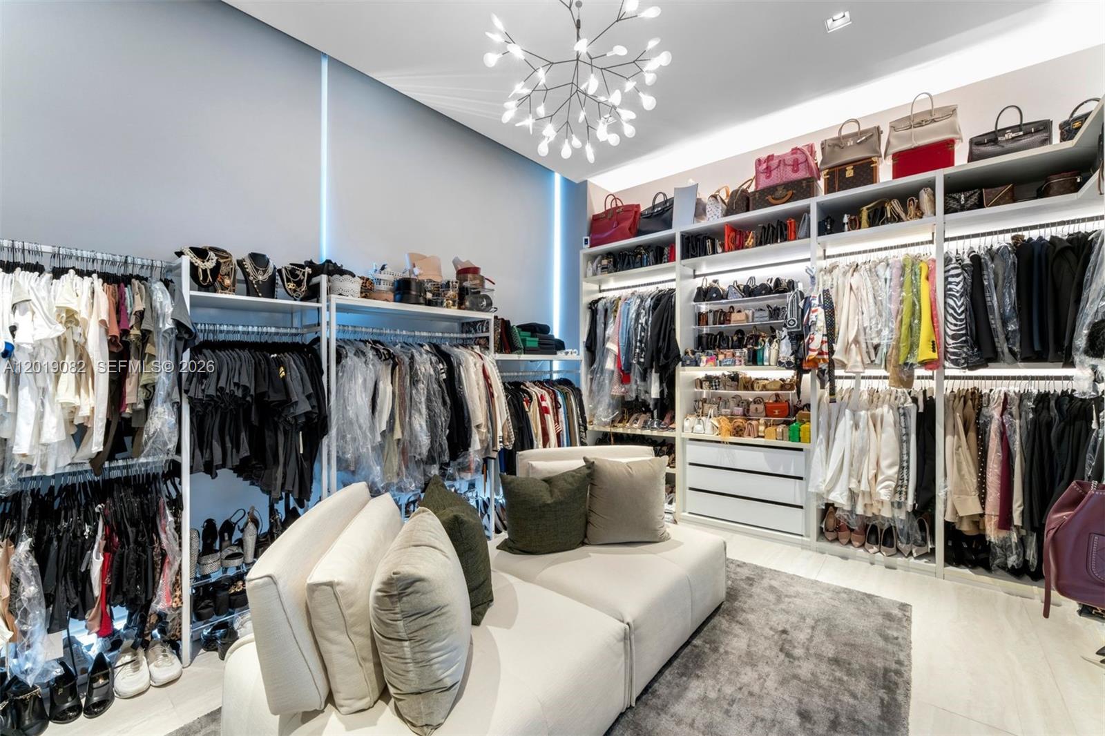 ONE THOUSAND MUSEUM CONDO - Residential