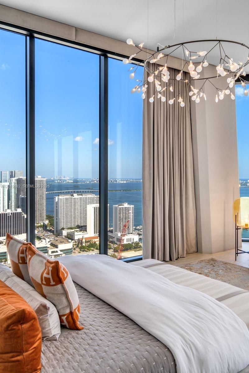 ONE THOUSAND MUSEUM CONDO - Residential