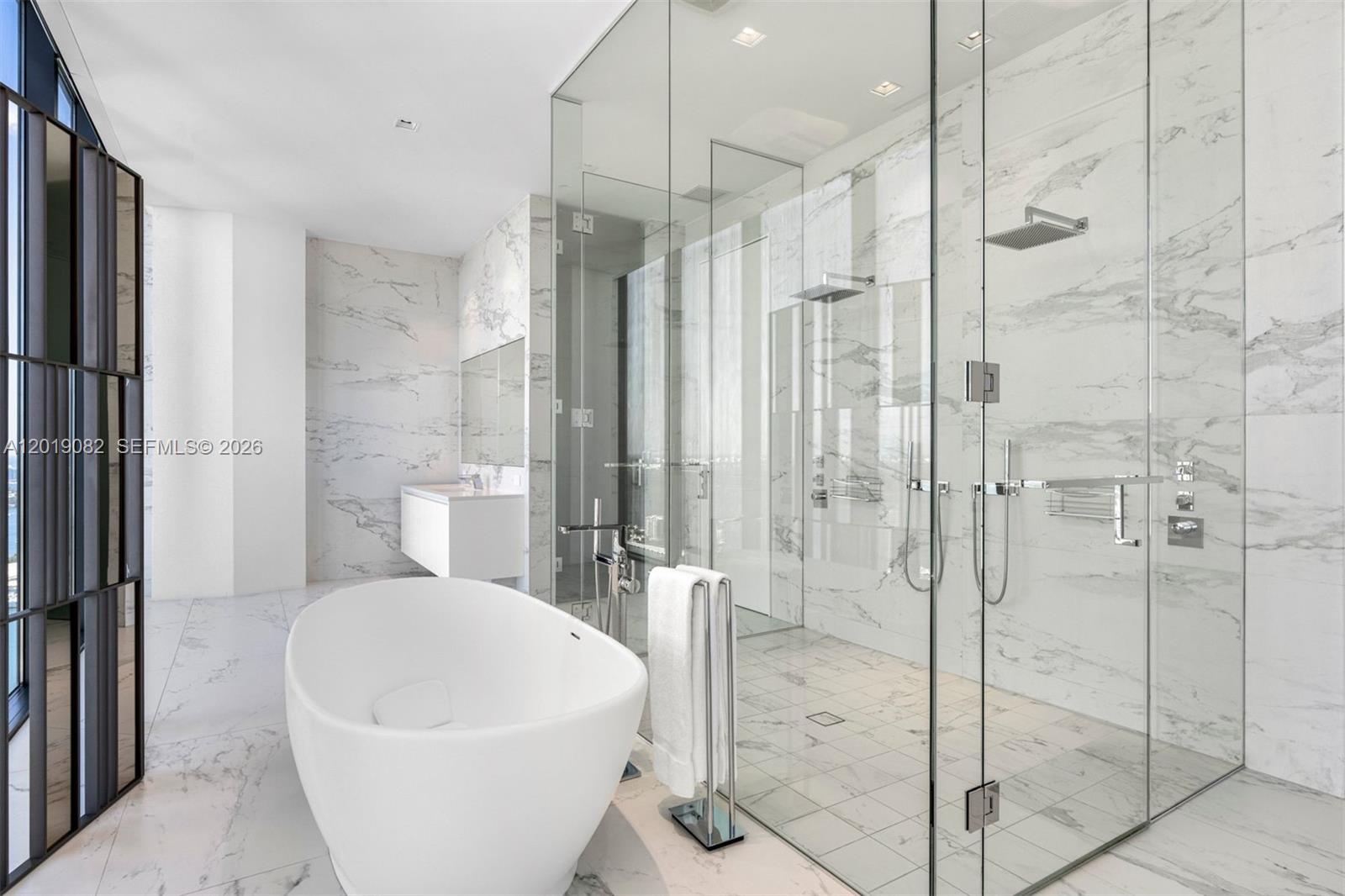 ONE THOUSAND MUSEUM CONDO - Residential