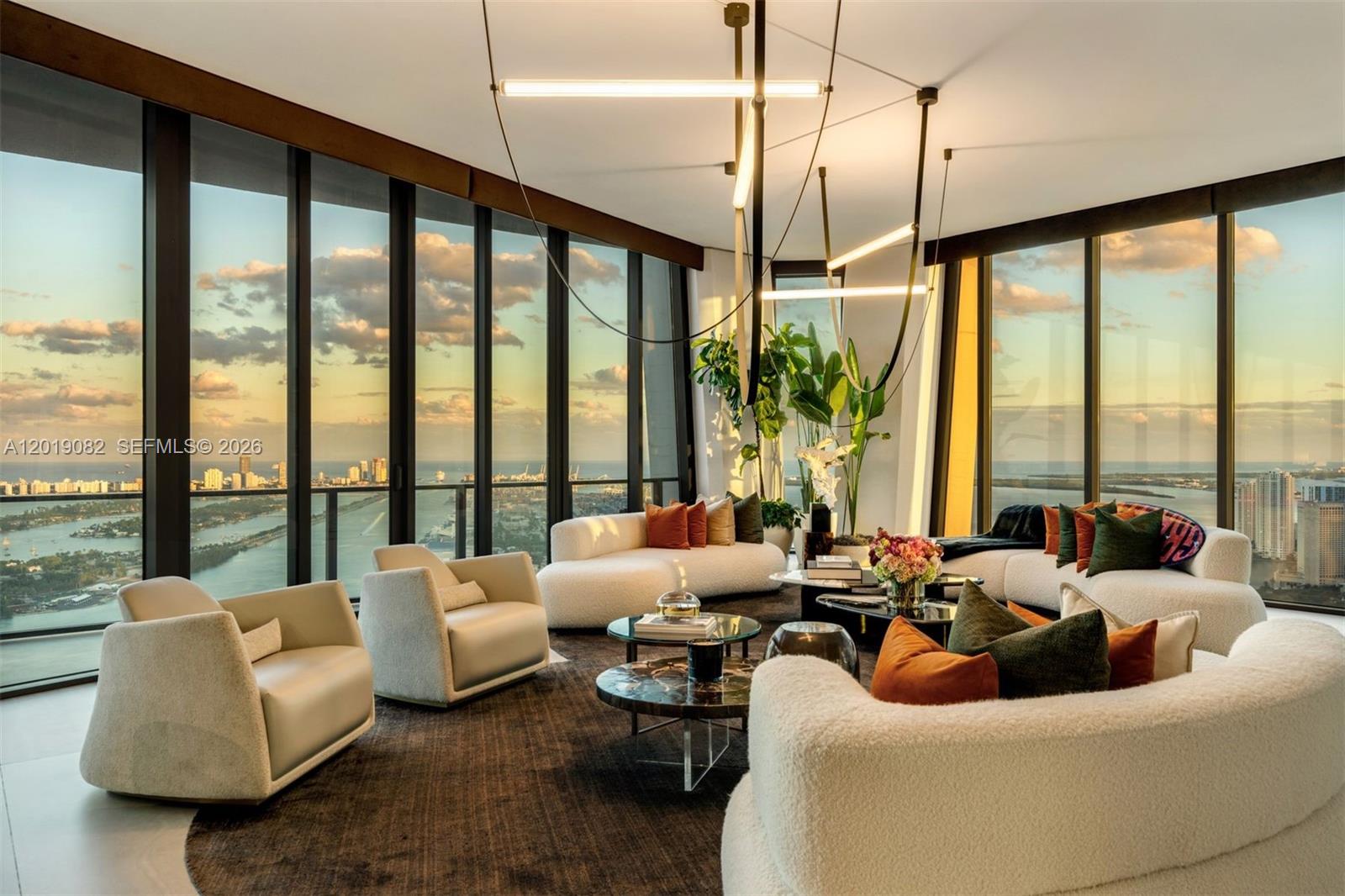ONE THOUSAND MUSEUM CONDO - Residential