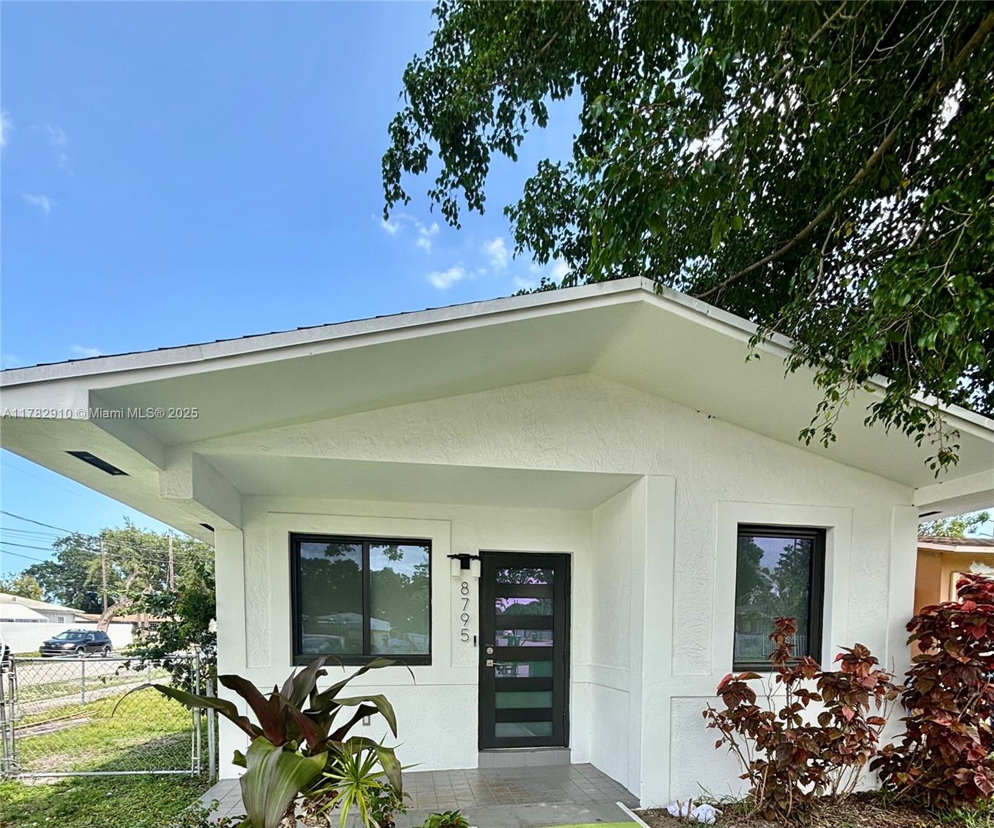 Rental Property at 8795 Nw 23rd Ave 8795, Miami, Broward County, Florida - Bedrooms: 3 
Bathrooms: 2  - $2,900 MO.