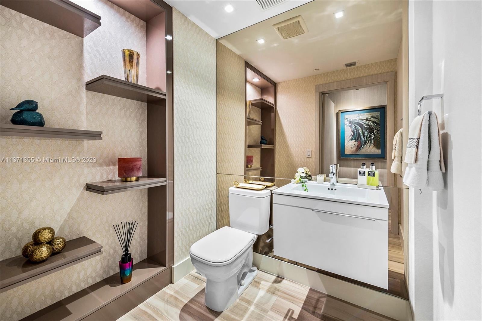 Photo 10 of 59 of 17111 Biscayne Blvd 2107 condo