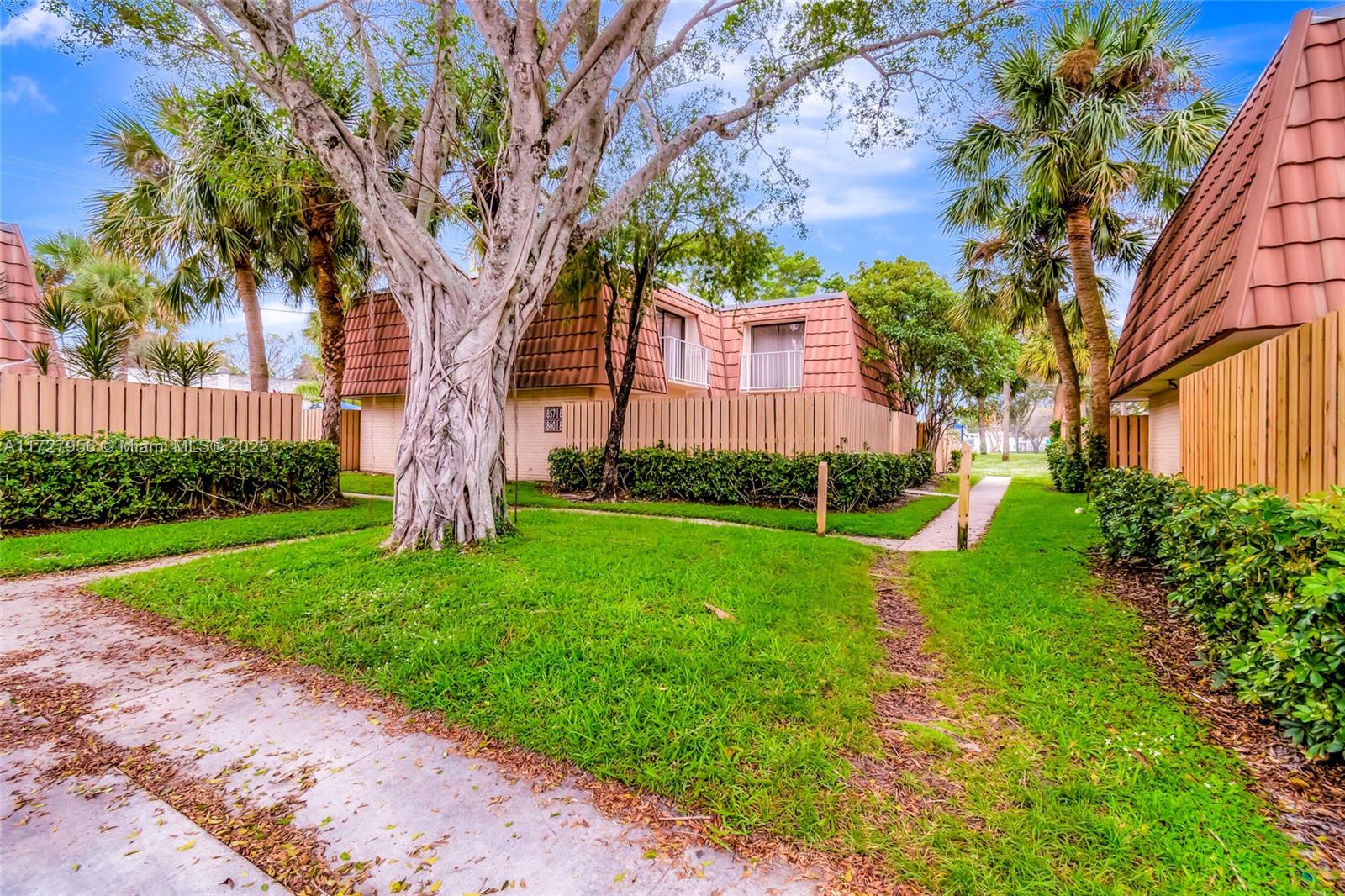 Desirable Waterside Luxury with 2-bedroom, 2.5-bath townhouse in the heart of West Palm Beach. With 1,300 sq. ft. of living space, large fenced front patio & spacious floorplan. In the well-known area of West Palm, you are centrally located for commuting routes, beaches, shopping and more. The floorplan has 2 master bedrooms upstairs with their own balconies and a spacious living/great room with sliders to the patio and kitchen overlooking a dining area with a 1st fl. 1/2 bath & laundry room & storage.
Move in with just first month and deposit. Easy to show.
The association covers water, sewer, roof/fence maintenance, building insurance, and common area/lawn upkeep. The community offers playgrounds, picnic areas, parks with three pools, tennis, gym, basketball, and racquetball courts.
