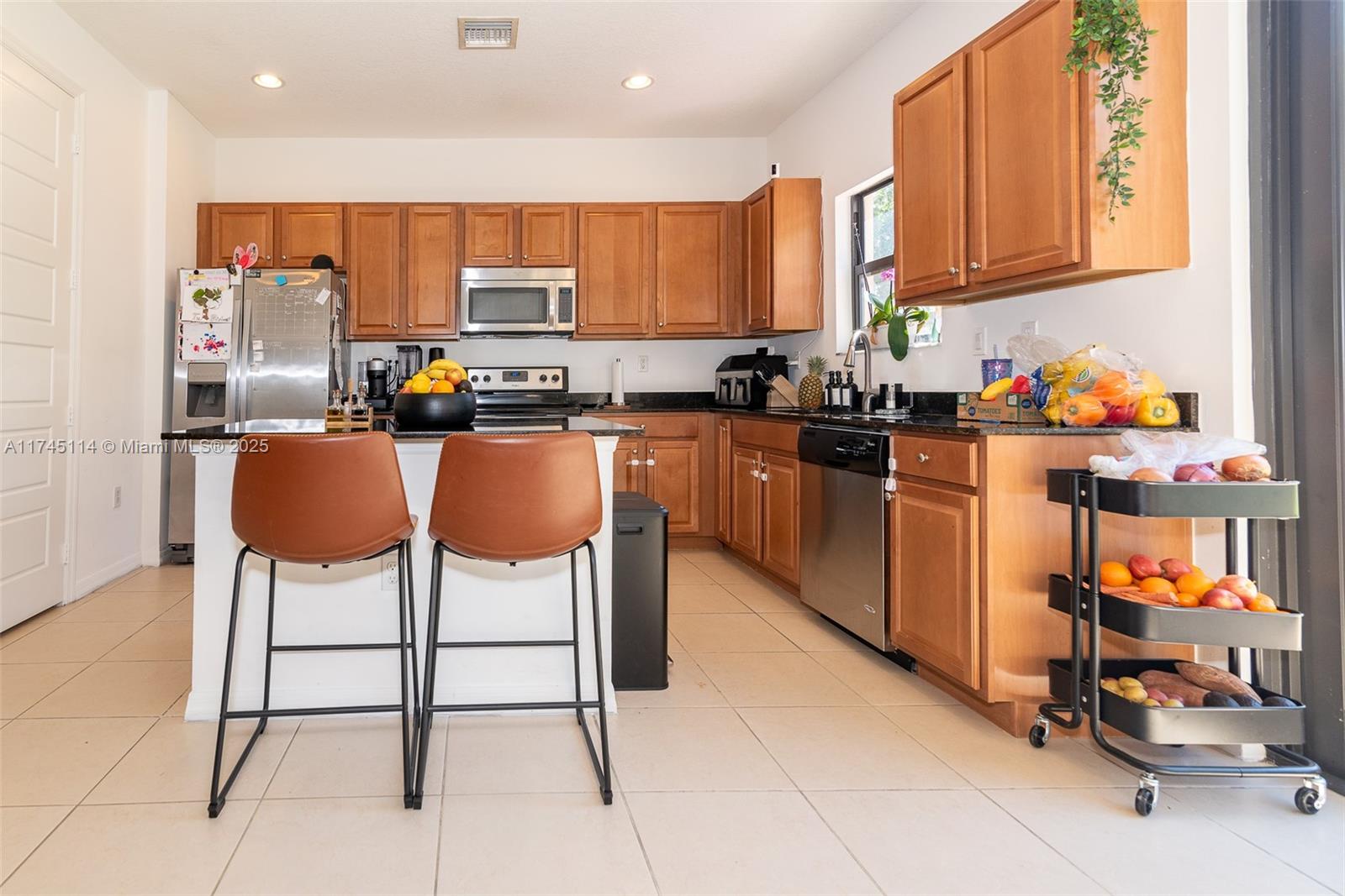 CHAMPION LAKES - Residential