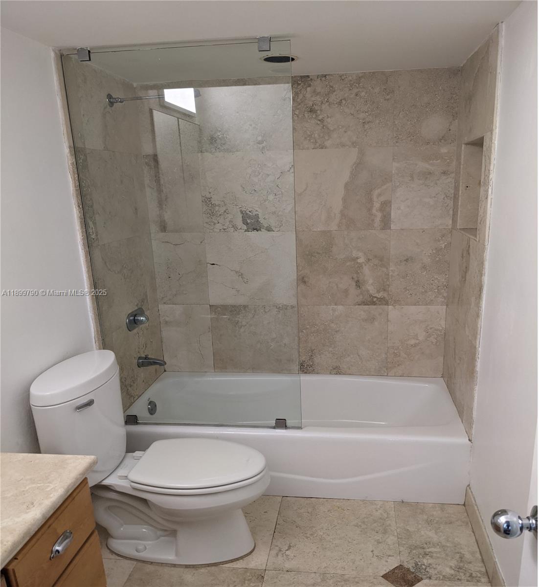 LINCOLN PALACE CONDO - Residential