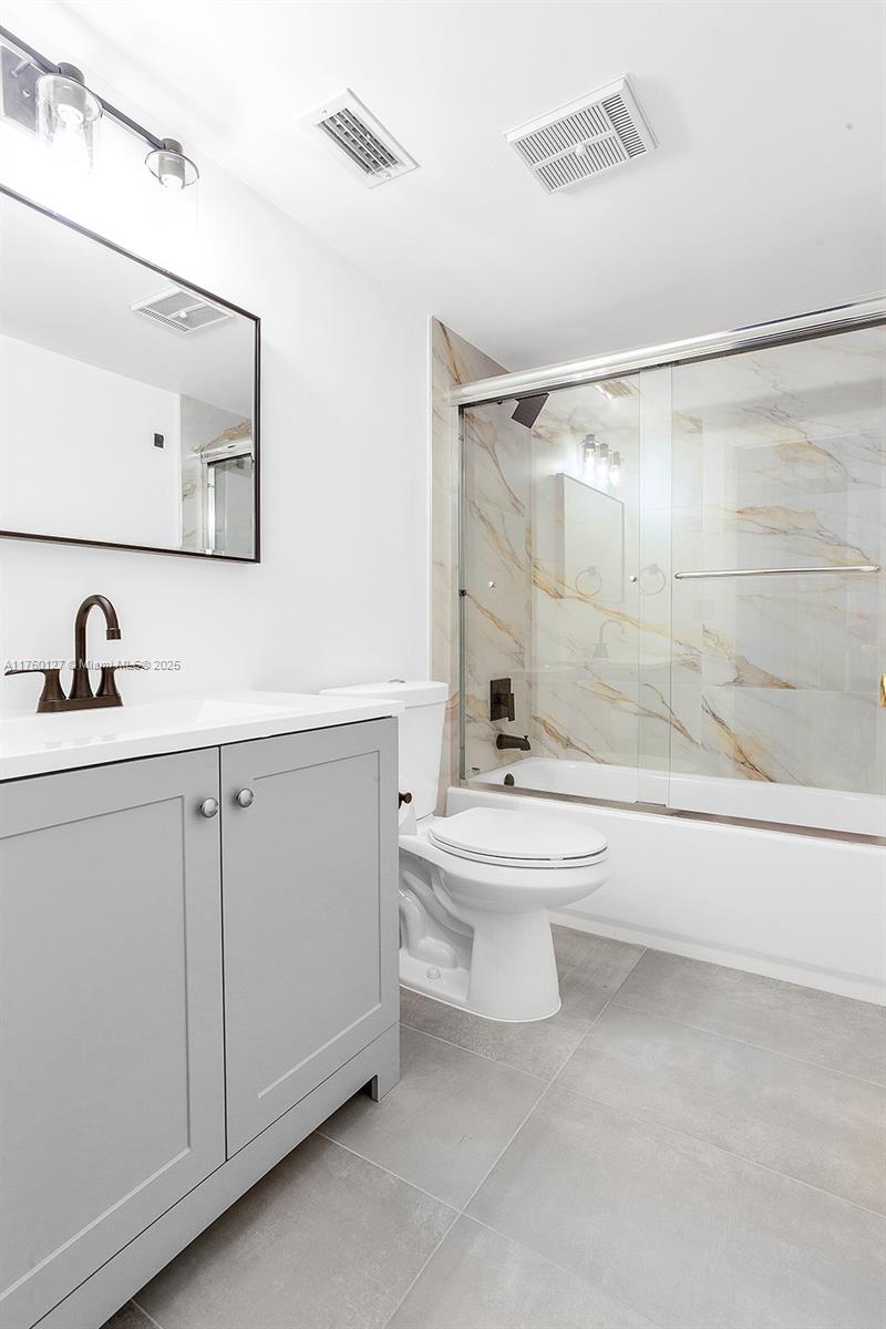 PINE RIDGE AT DELRAY BEAC - Residential Lease