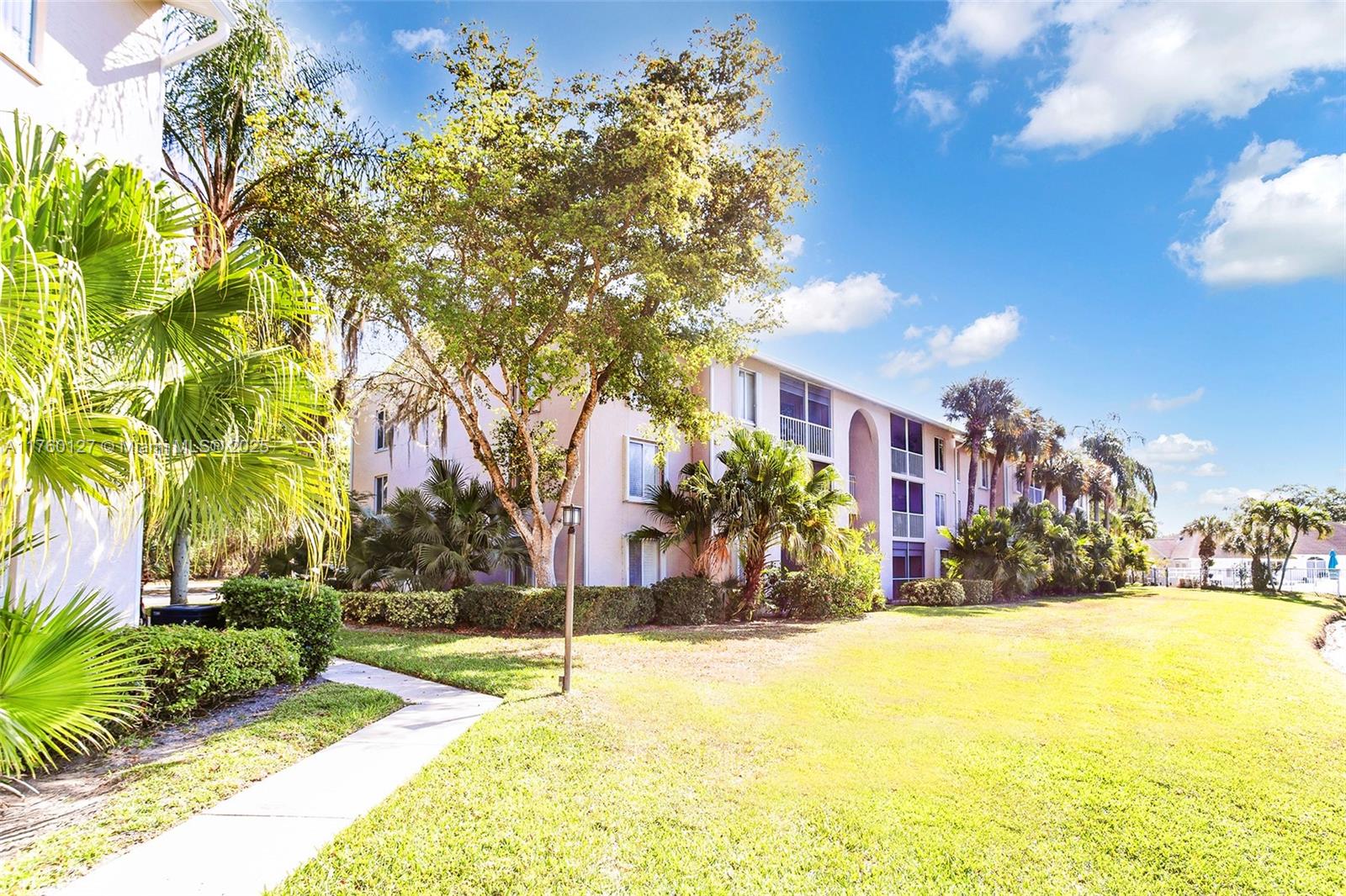 PINE RIDGE AT DELRAY BEAC - Residential Lease