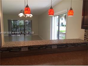 Racquet Club Apts At Bona - Residential