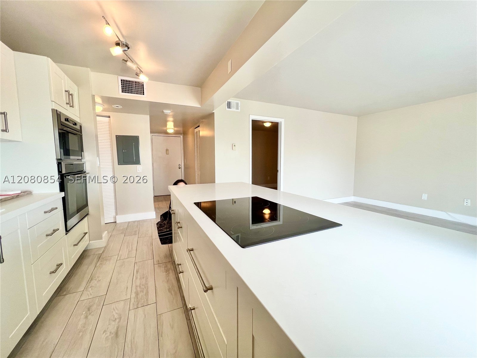 1300 Alton Rd 6C