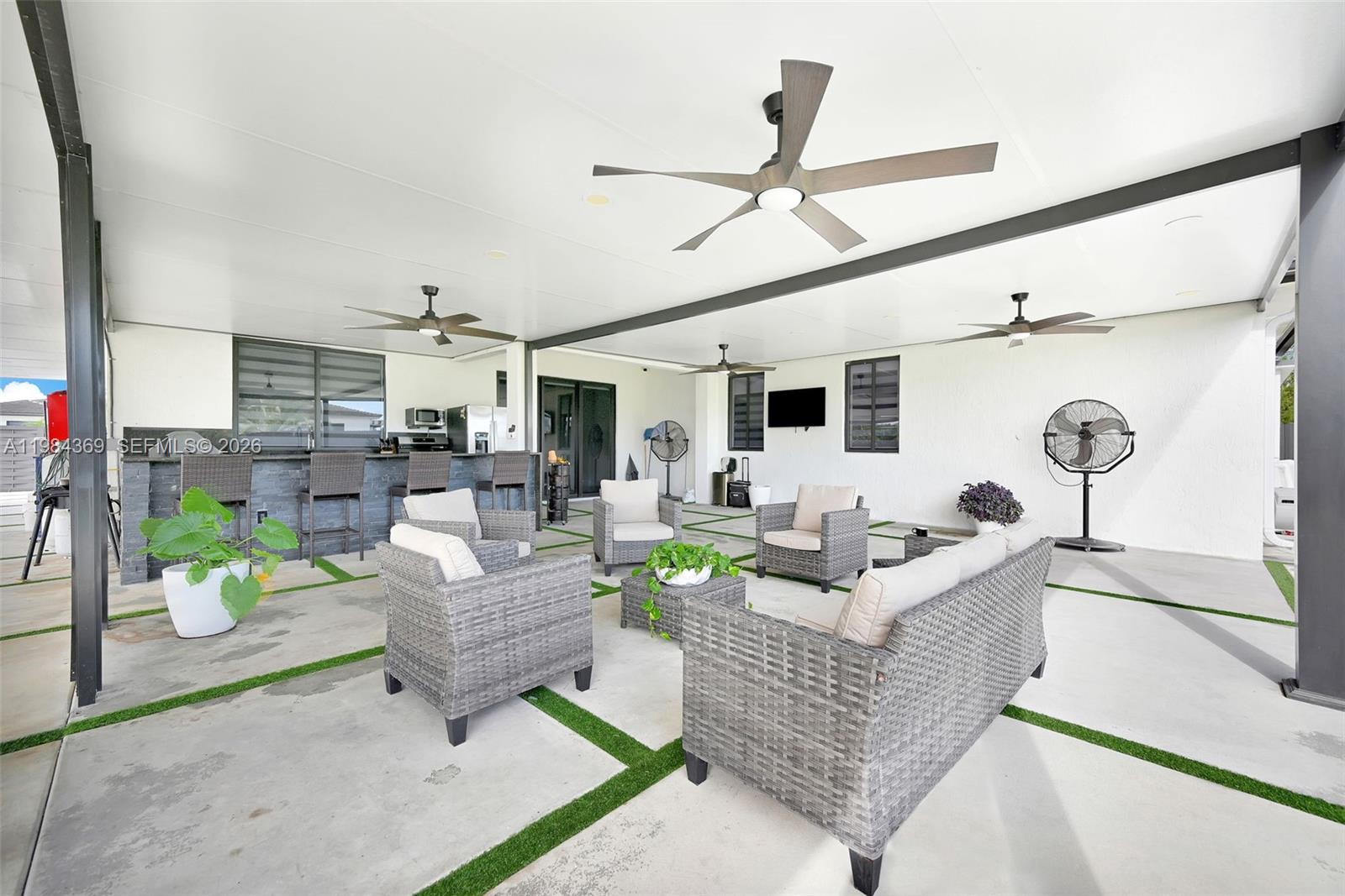 SOUTHERN COVE - Residential