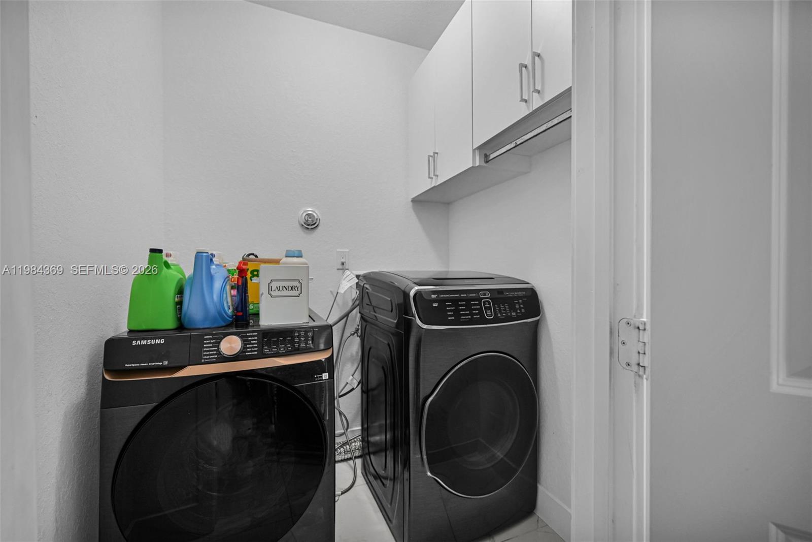 SOUTHERN COVE - Residential