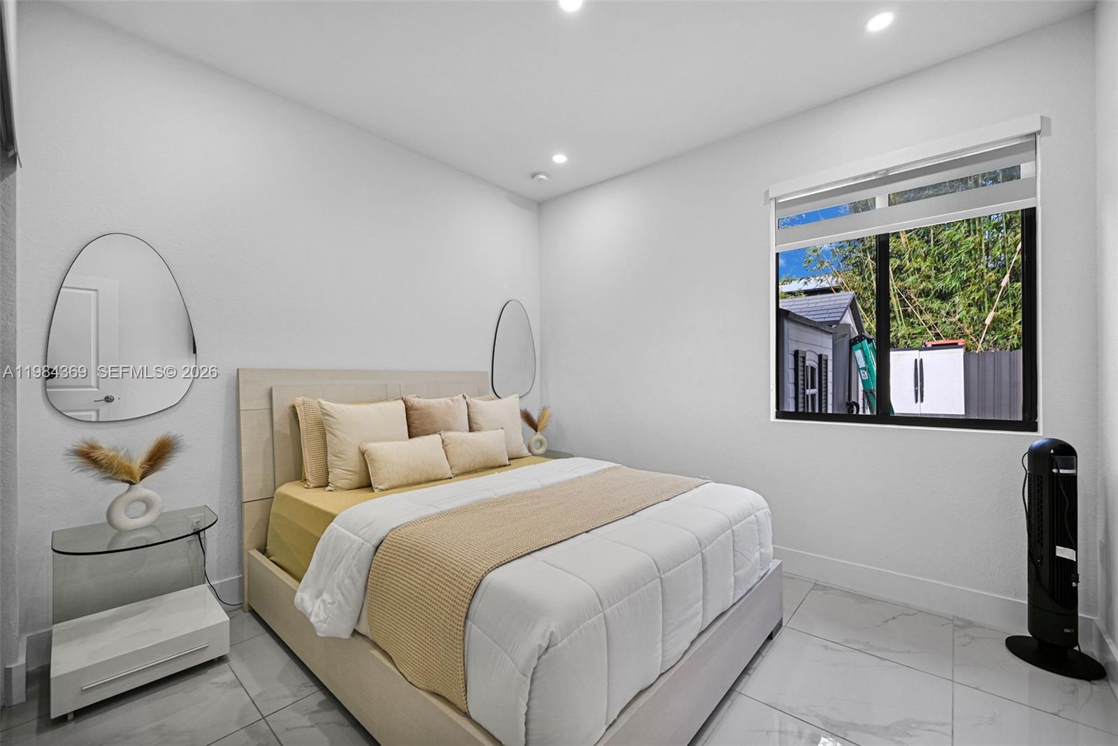 SOUTHERN COVE - Residential