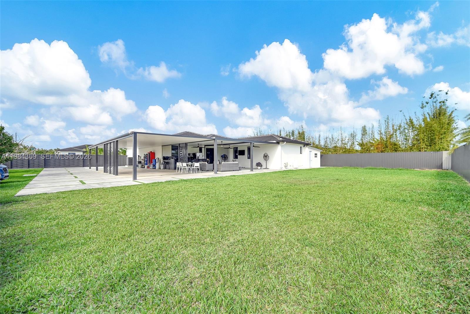 SOUTHERN COVE - Residential