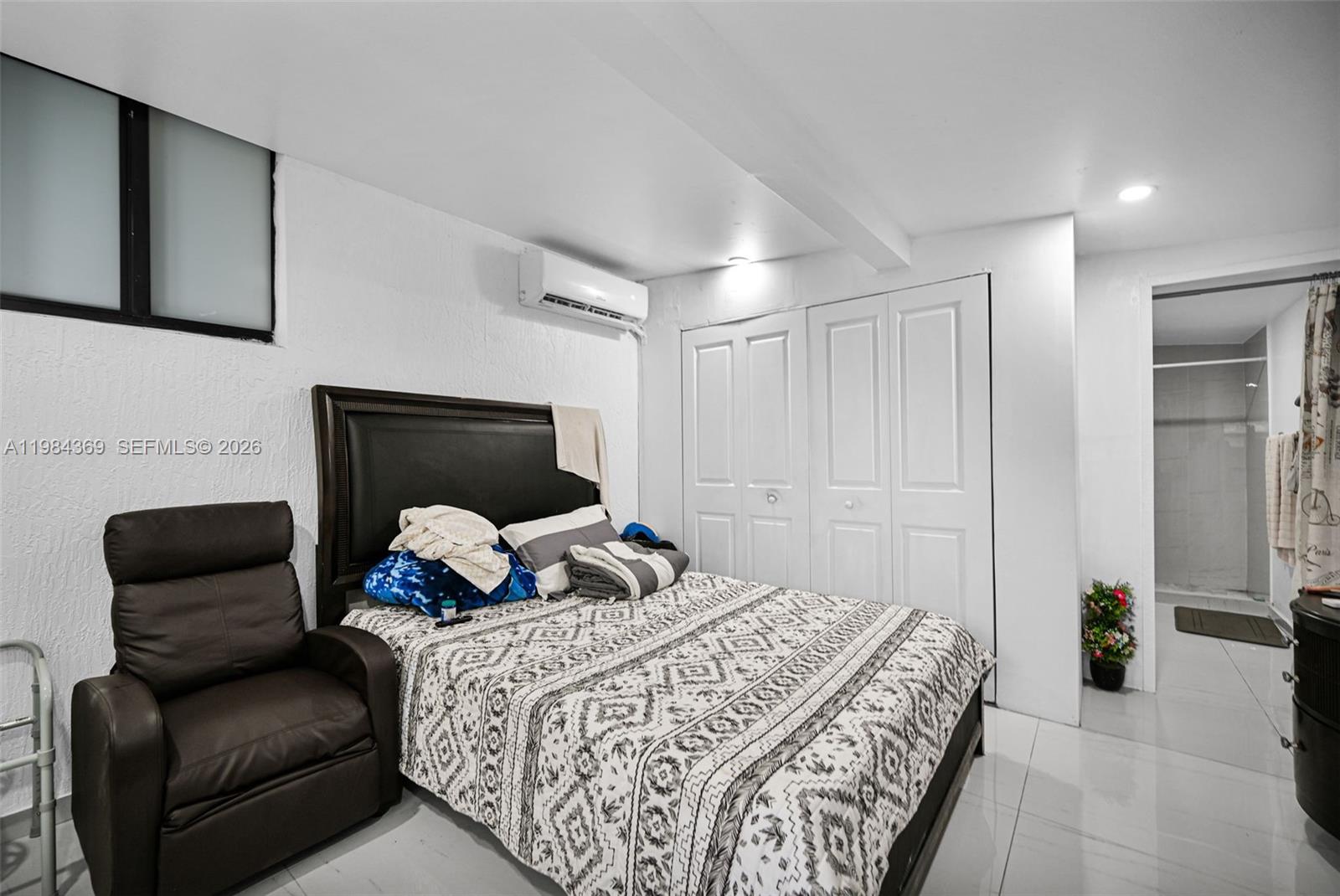 SOUTHERN COVE - Residential