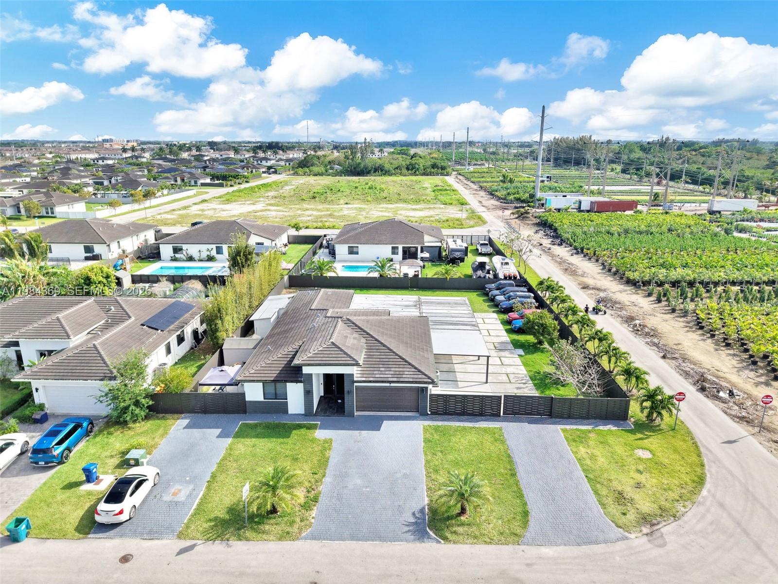 SOUTHERN COVE - Residential