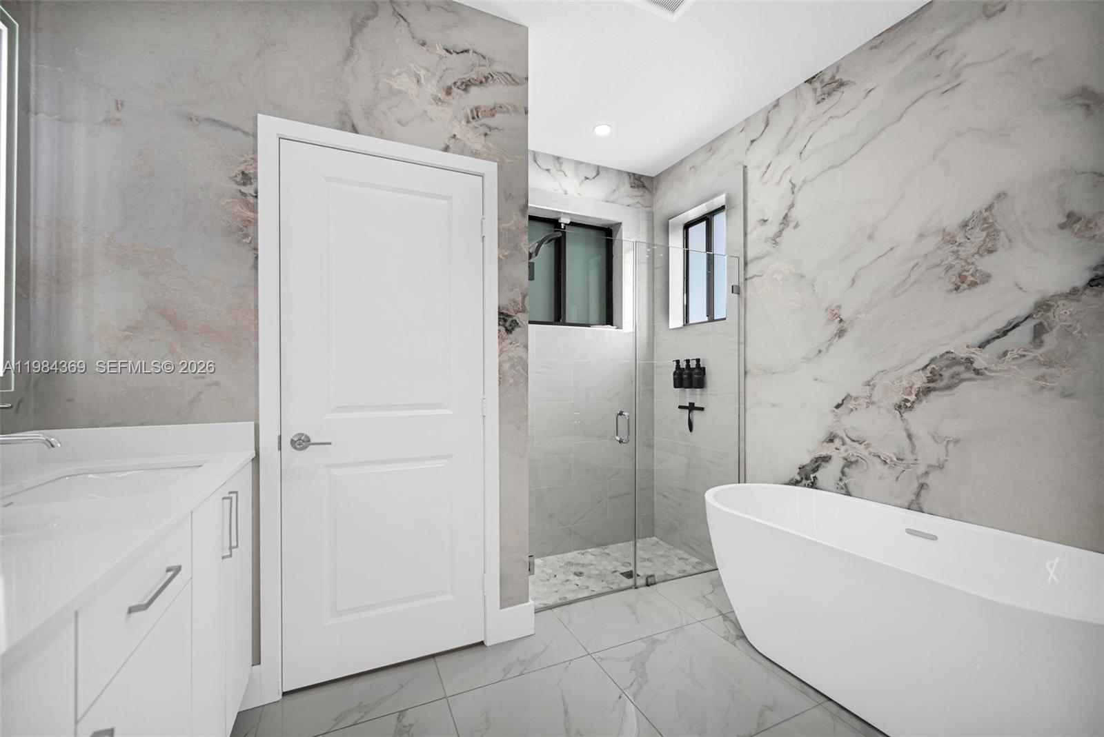 SOUTHERN COVE - Residential