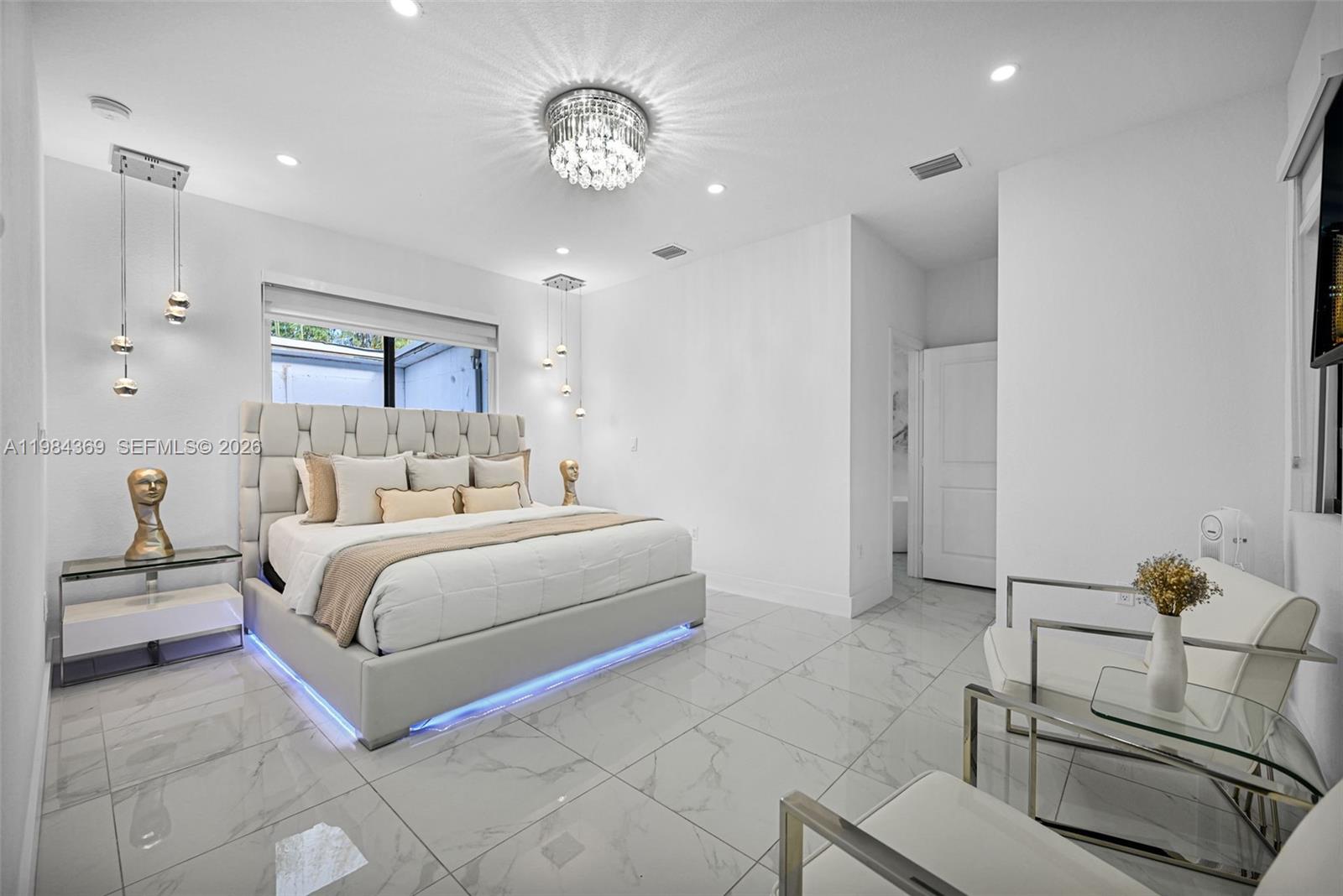 SOUTHERN COVE - Residential