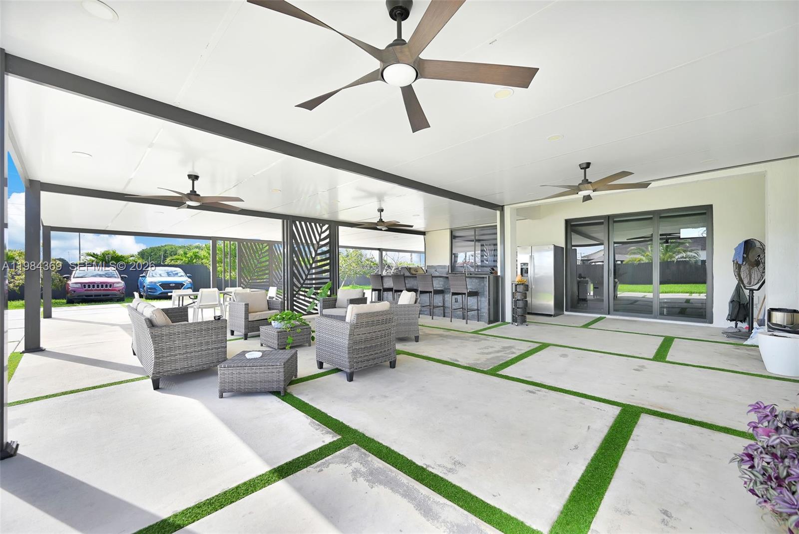 SOUTHERN COVE - Residential