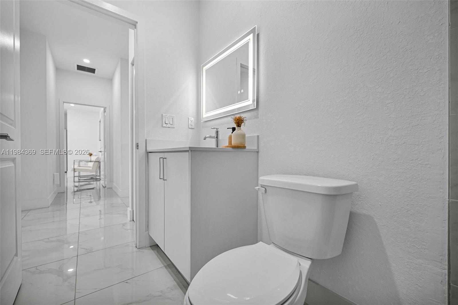 SOUTHERN COVE - Residential