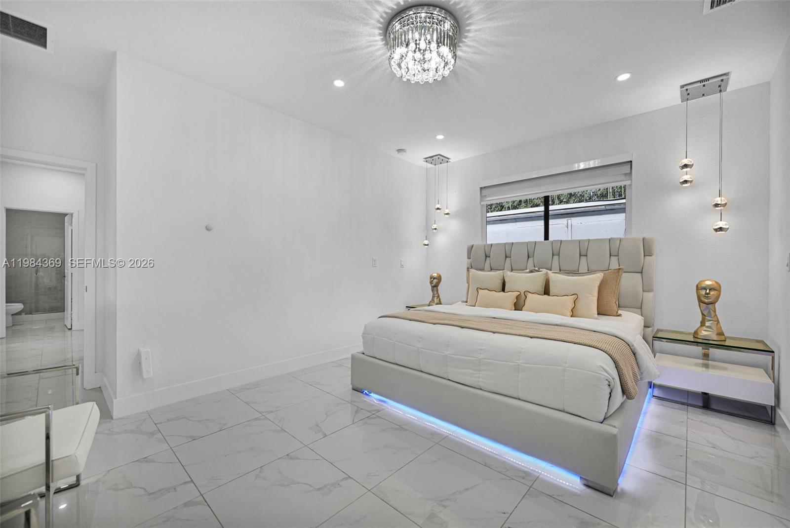 SOUTHERN COVE - Residential