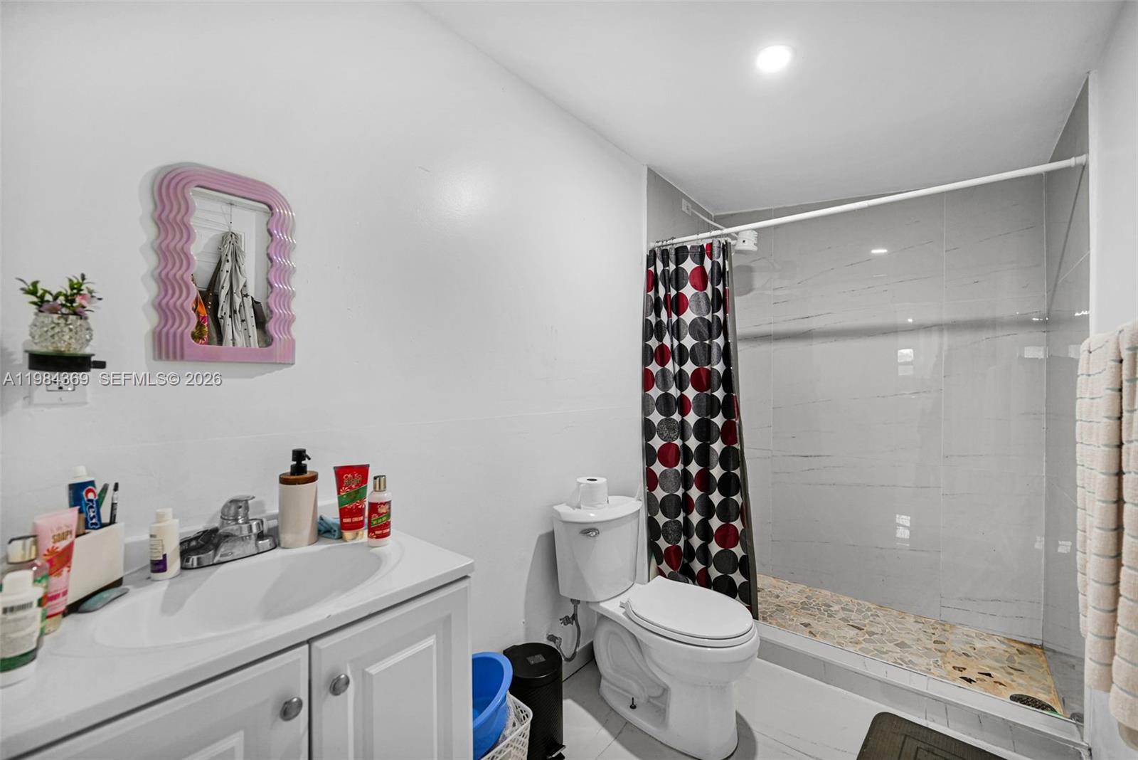 SOUTHERN COVE - Residential