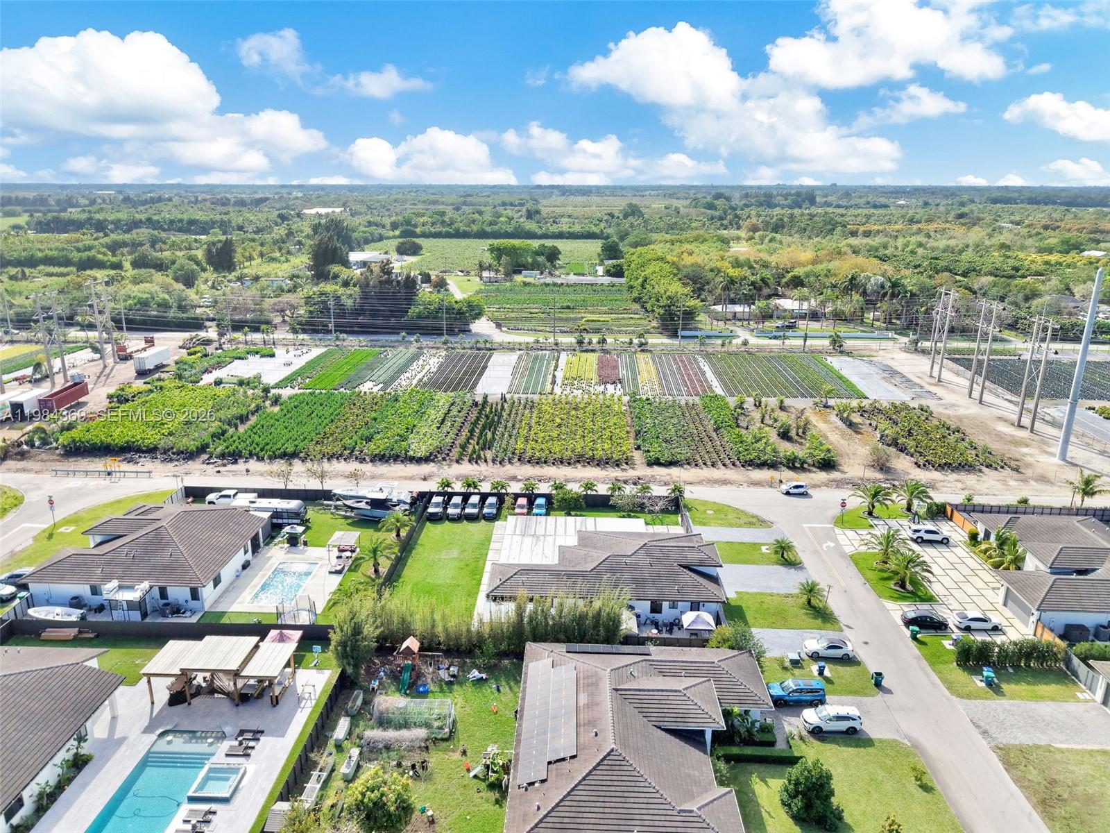 SOUTHERN COVE - Residential