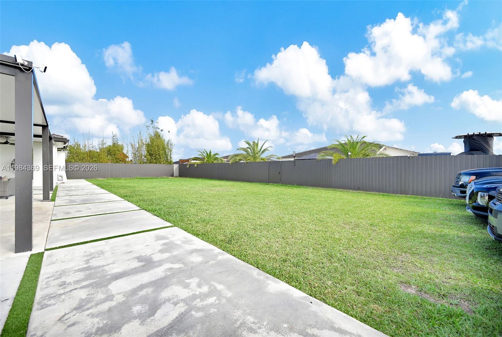 SOUTHERN COVE - Residential