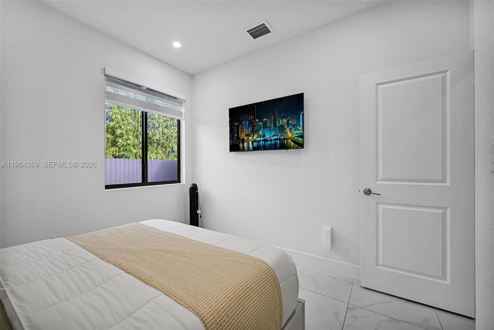 SOUTHERN COVE - Residential